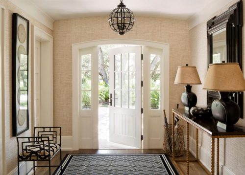 Neutral entryway